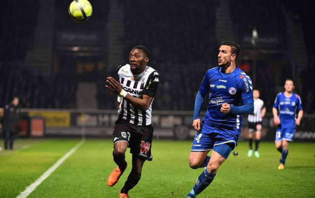 离任背后的 离任背后的