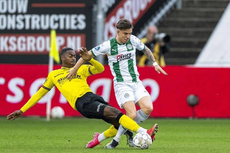 以及对球员 以及对球员