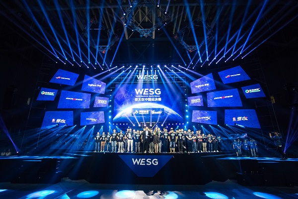 然而现在球 然而现在球